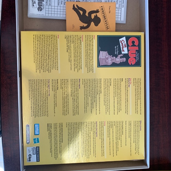THE SIMPSONS CLUE BOARD GAME - Picture 5 of 8
